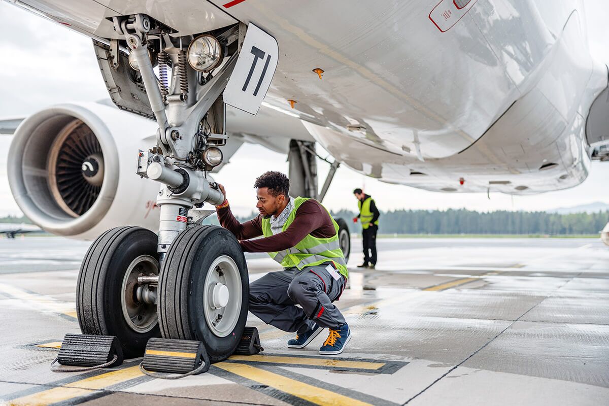 Court Denies Arbitration in Danny Lopez vs. Aircraft Service International, Inc.